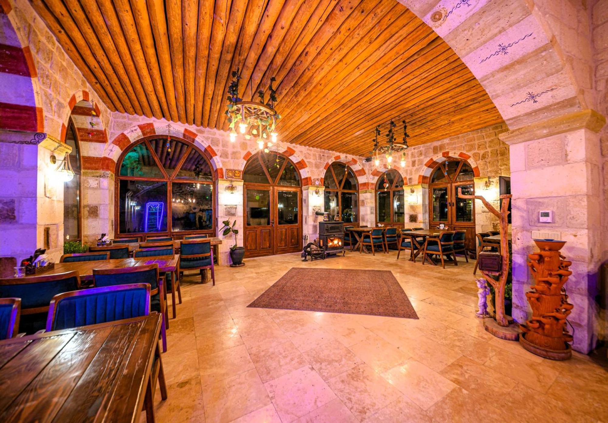 Capp Royal Cave Hotel อูร์กุบ ภายนอก รูปภาพ