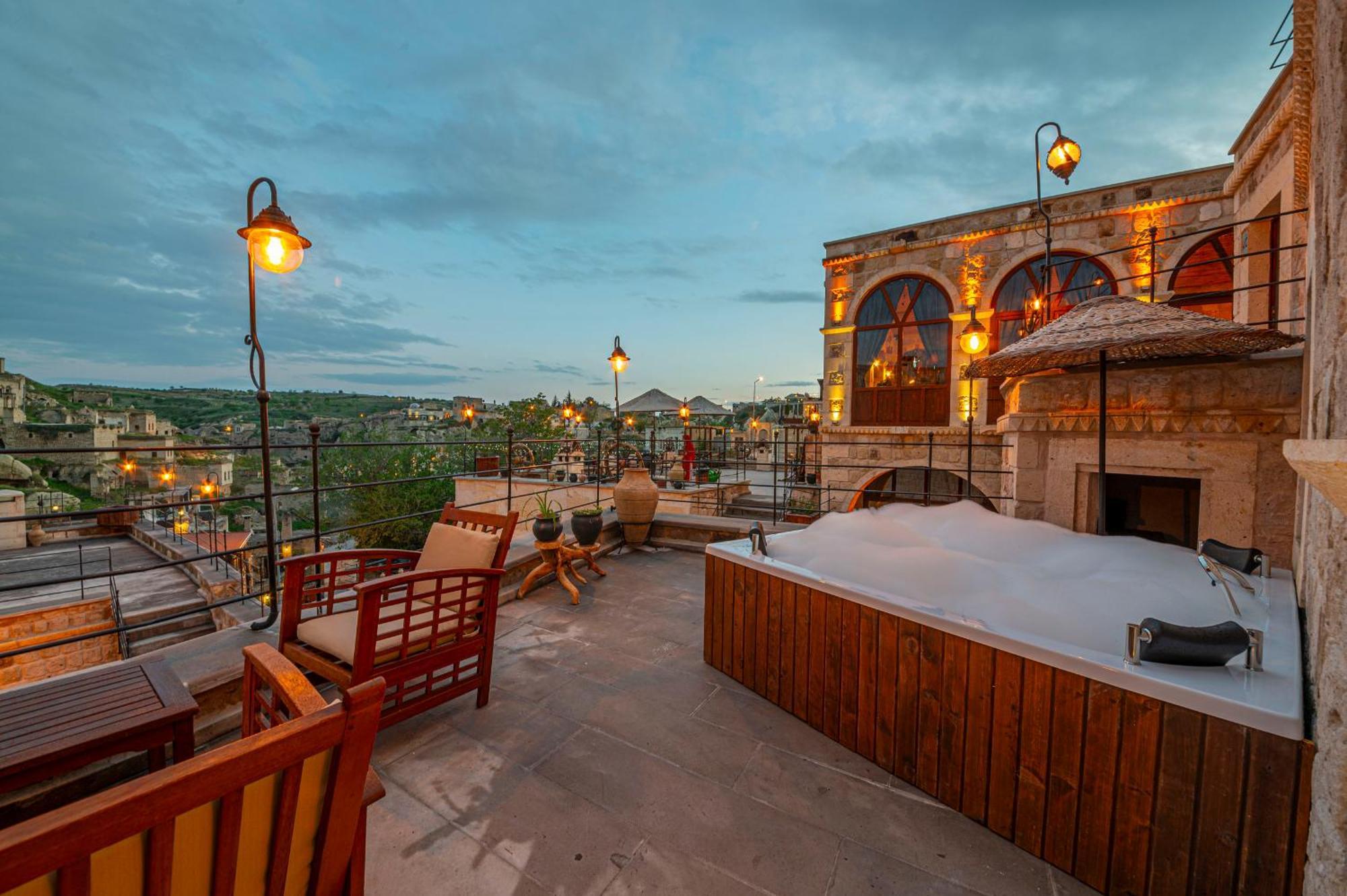 Capp Royal Cave Hotel อูร์กุบ ภายนอก รูปภาพ