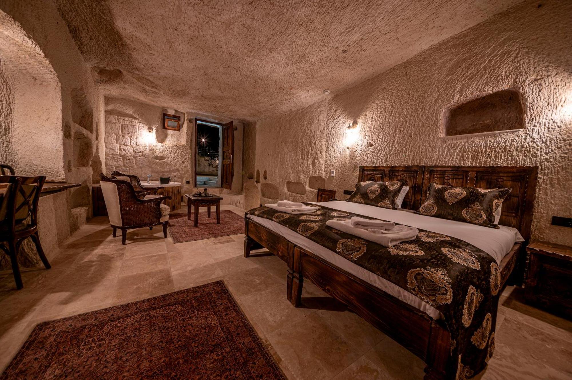 Capp Royal Cave Hotel อูร์กุบ ภายนอก รูปภาพ